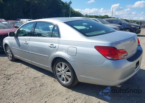 2005 Toyota Avalon Limited z USA, uszkodzony, nr VIN 4T1BK36B25U032666